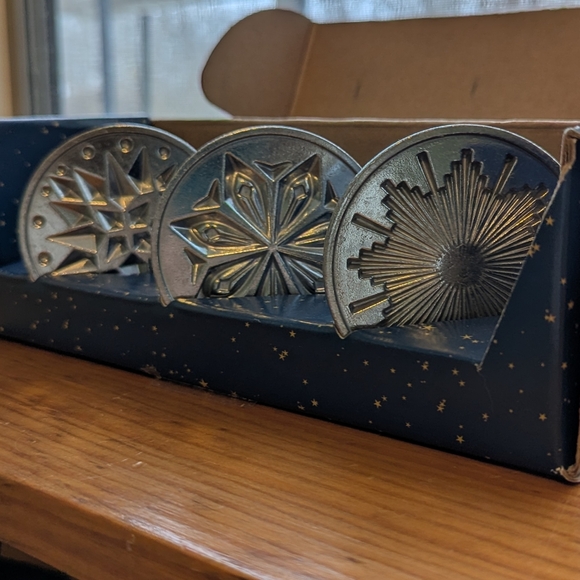 Nordic Ware Starry Night Cookie Stamps - Picture 3 of 6